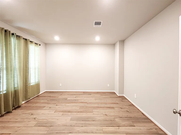 10714 Cliffs View Dr — Photo 17