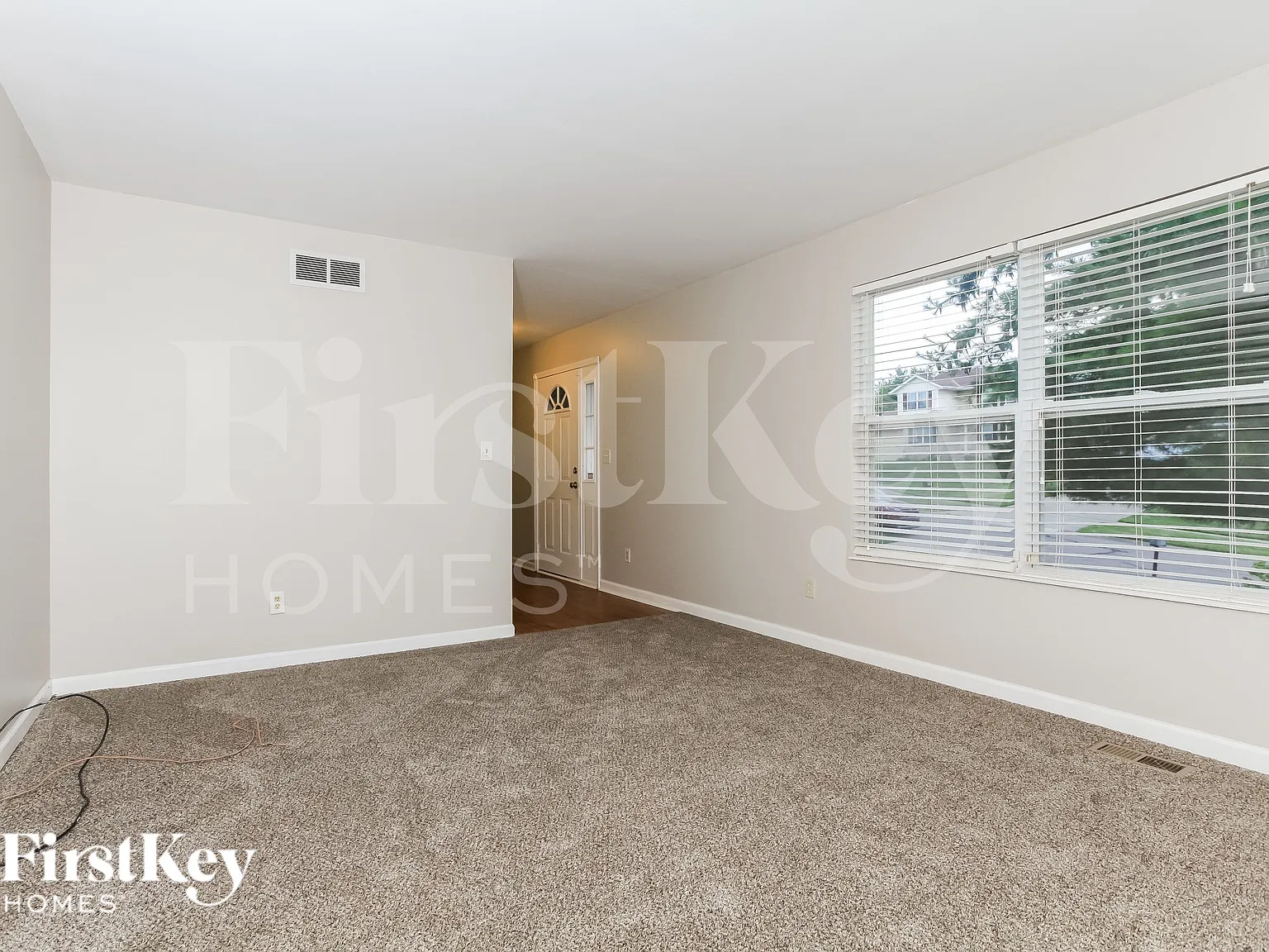 3 bed, 2.5 bath, 1612 sqft, $2,525 — Photo 3