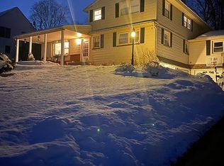 83 Hellberg Ave, Chalfont, PA 18914