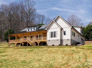 15 Diana Rose Ln, Asheville, NC 28805