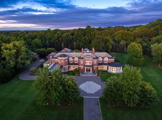 11 Dupont Court, Brookville, NY 11548