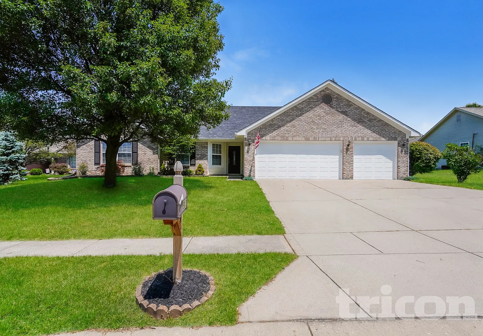 903 Moonlight Court Mooresville IN — Photo 1