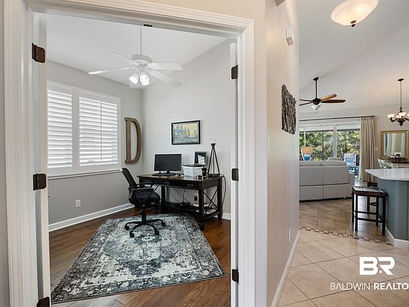 3rd image of 25313 Windward Lakes Ave
