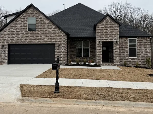 2860 N Chapel Dr, Fayetteville, AR 72704
