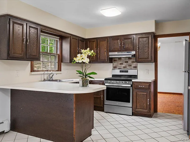 7 Shaw Ln — Photo 8