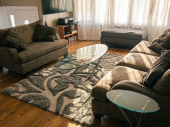 2nd image of 245 Seaford Ave