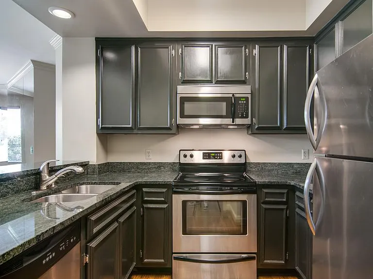 2110 Portland Ave #104 — Photo 8