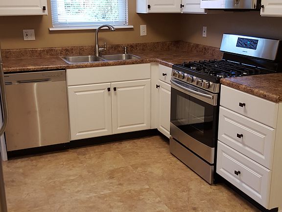 613 Kitchen