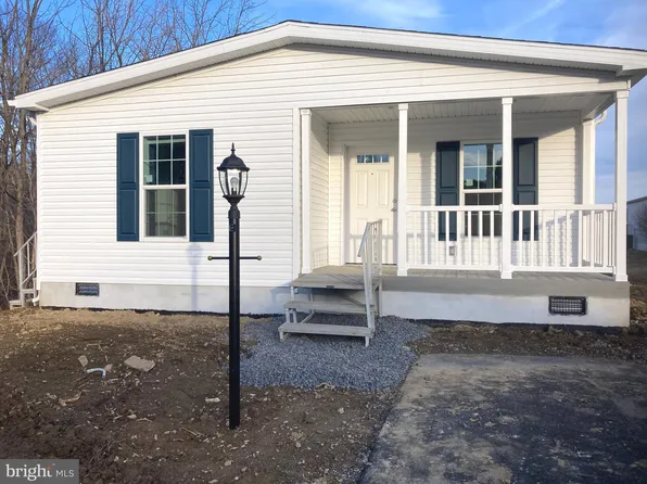 477 Neshaminy Creek Xing, North Wales, PA 19454