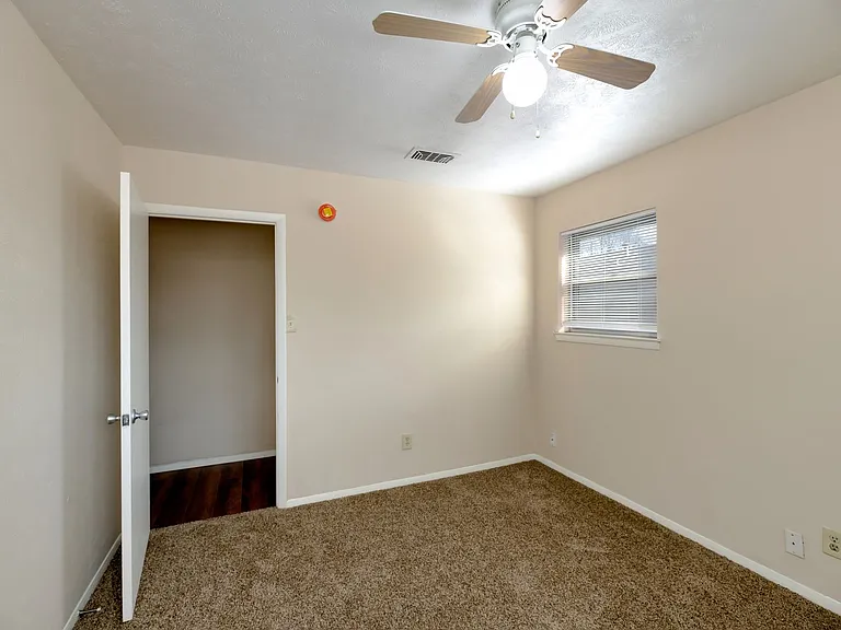 1605 Arrowhead Dr — Photo 20