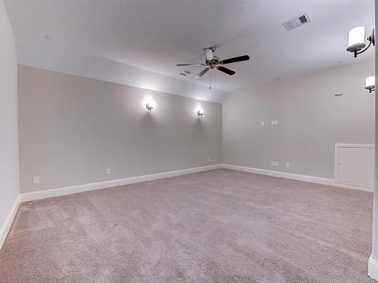 19403 Trinity River Dr — Photo 21