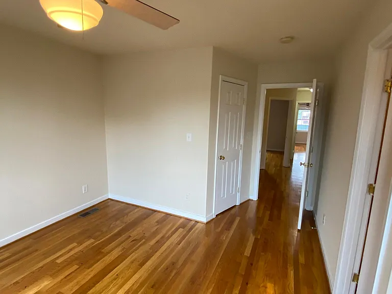 1512 W Cary St — Photo 30