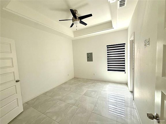 4th image of 5608 Puffin Ave #4