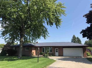 554 Angus Ct, Bay City, MI 48708