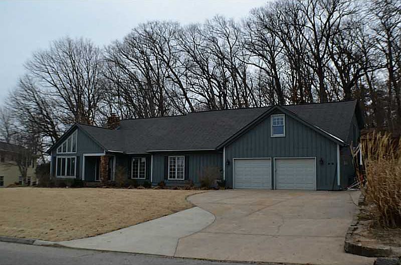 1st image of 13806 Canterbury Dr