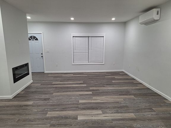 5th image of 610 Henry St