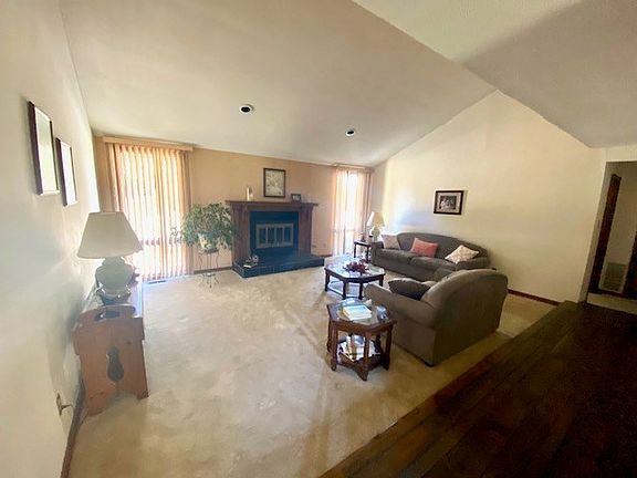 3rd image of 4035 College Heights Dr