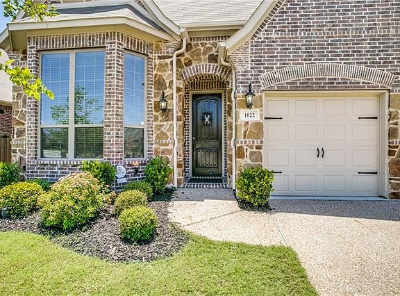 3rd image of 1022 Cordero Dr