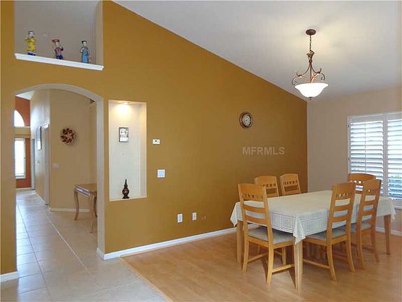5th image of 8606 Foxtail Ct