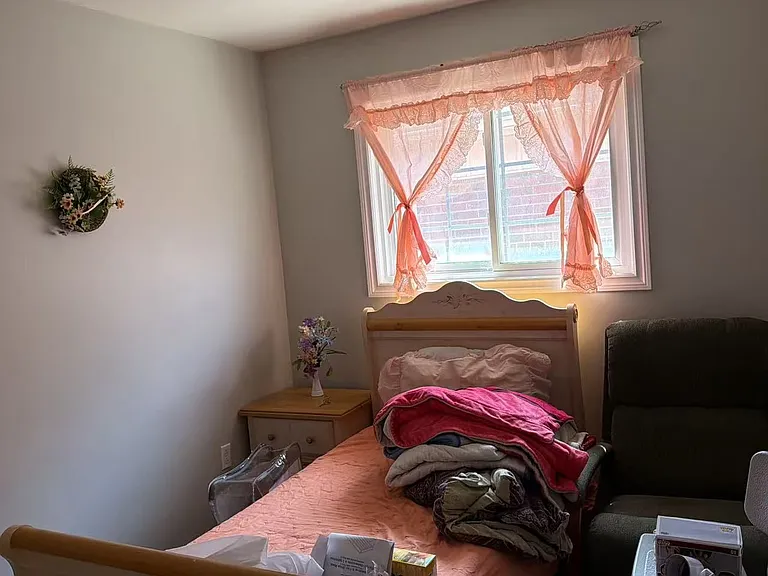 32 Gale Cres — Photo 13
