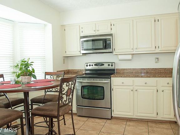 5th image of 10643 Campus Way S