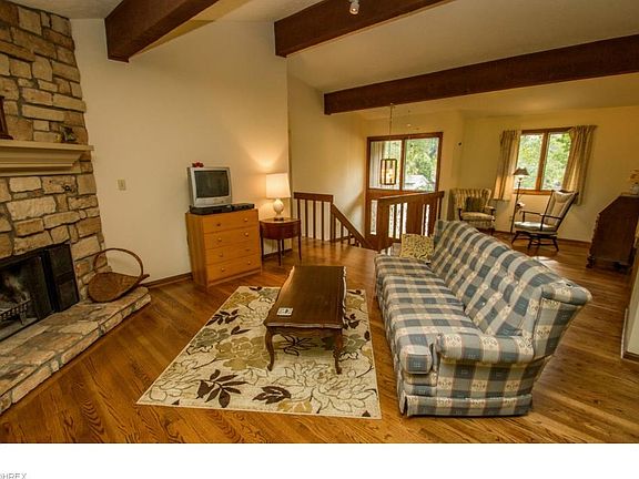 4th image of 1841 Deepwood Dr