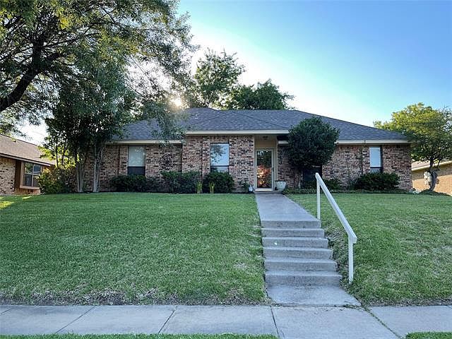 1st image of 343 Aspenway Dr