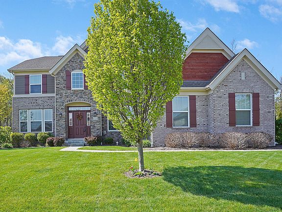 3rd image of 7203 Maple Leaf Cir S