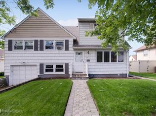 159 Lindbergh Ave, Oceanside, NY 11572