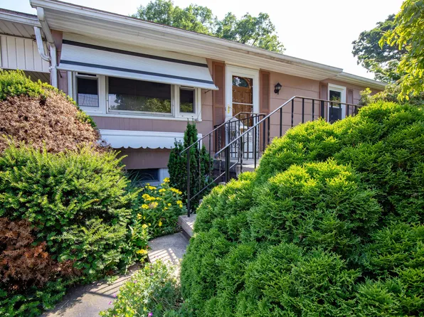 81 Francis Street, Windham, CT 06226