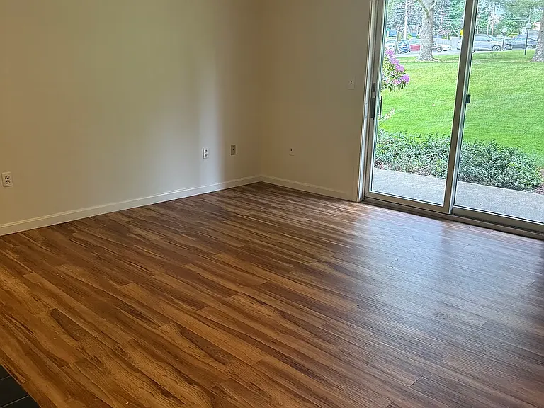 185 Manville Hill Rd #302 — Photo 8