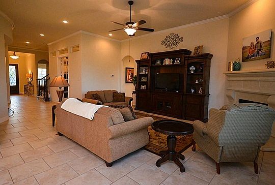 4th image of 13010 Picket Hills Ln