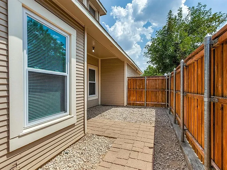 5501 E Side Ave — Photo 14