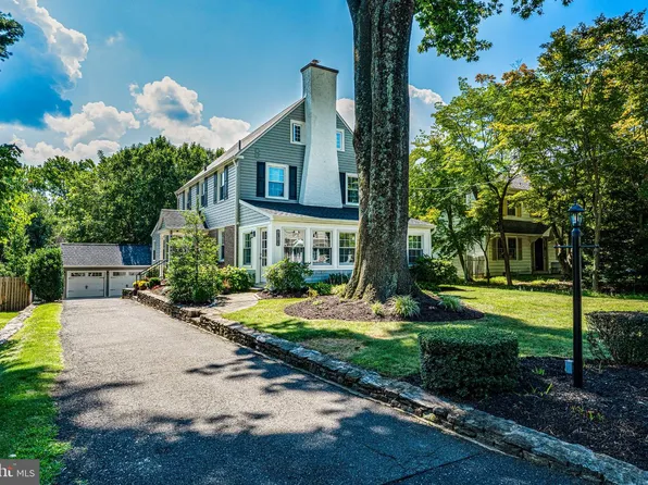 1315 Wheatsheaf Ln, Abington, PA 19001