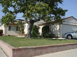 5447 W 141st St, Hawthorne, CA 90250