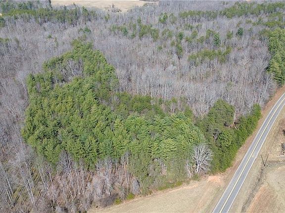 3rd image of 1284-1516 Tom Mix Rd