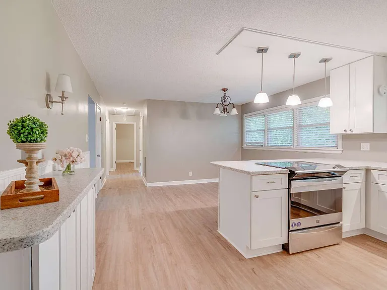 2026 Jefferson Dr — Photo 17