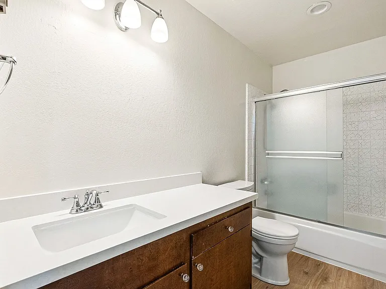 308 Estrella Ave — Photo 12
