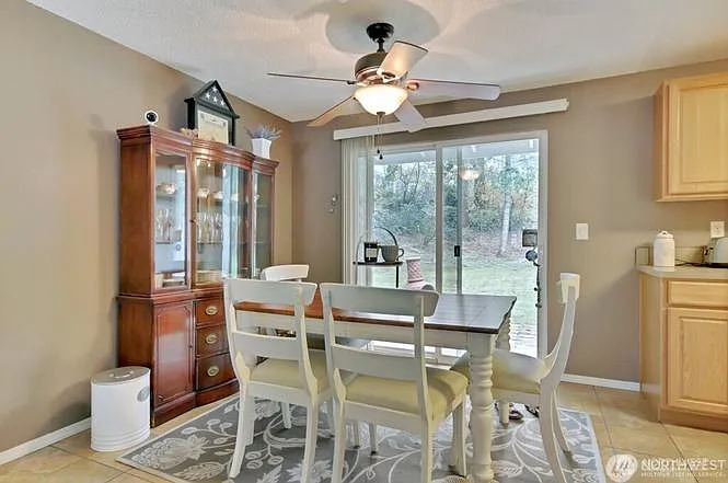 8204 38th Street Ct W — Photo 2