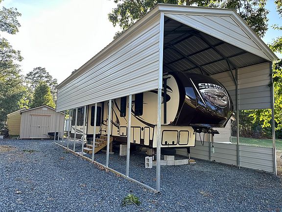 4th image of 5255 Swan Dr