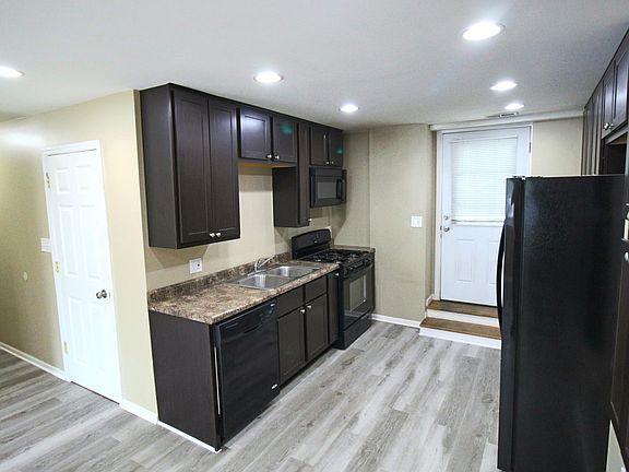 3rd image of 340 Pennsylvania Ave APT A