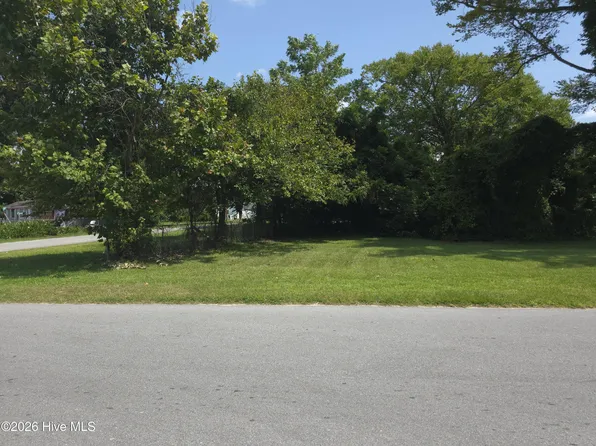 824 Chapman Street, New Bern, NC 28560