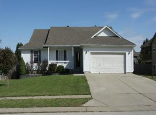 21826 Lincoln St, Spring Hill, KS 66083