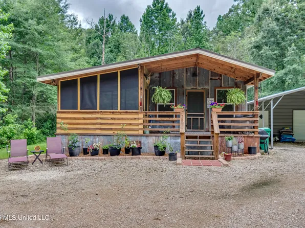 1058 E Broadwater Rd, Byram, MS 39212