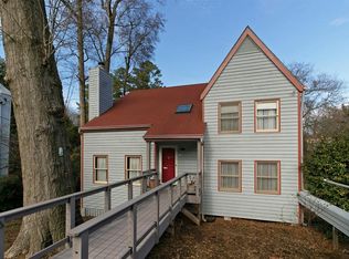 1422 Park Dr, Raleigh, NC 27605