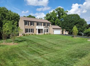 804 Windcrest Ct, Sleepy Hollow, IL 60118