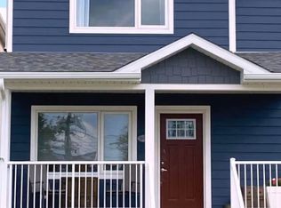 295 Arnold Ave, Winnipeg, MB R3L 0W6