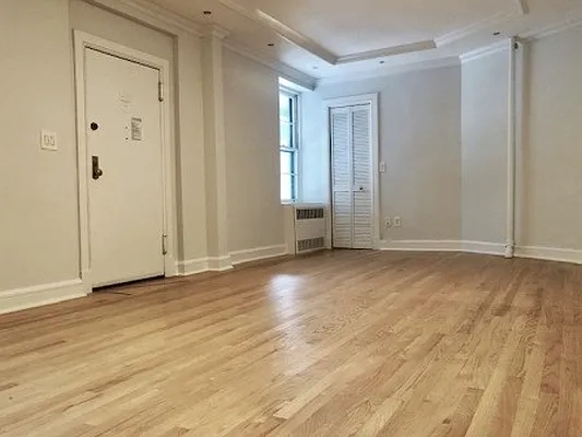 Rented by City Connections Realty | media 1