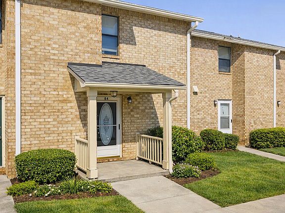 Step into the charm of Courtyards Apartments with beautifully manicured grounds and inviting entryways. Enjoy modern living in a vibrant community. Schedule your visit today and find your perfect home!