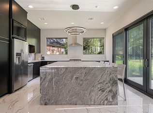 10 Sarasota Ct, Montgomery, TX 77356